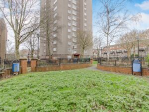 Pluto Close, Leicester
