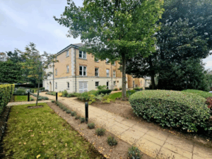 Glen View, Gravesend