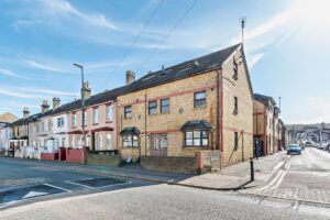 Luton Road, Chatham