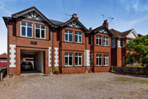 North Road, Retford
