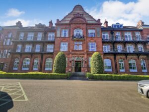 Kingswood Park, Frodsham