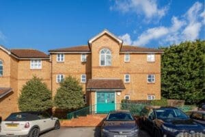 Worcester Gardens, Slough
