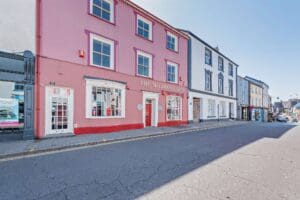 Main Street, Pembroke
