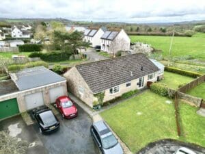 Axe Valley Close, Beaminster