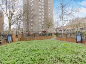Pluto Close, Leicester