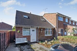 Caernarvon Close, Burton-on-Trent