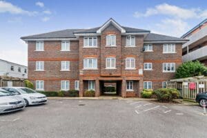 Farnburn Avenue, Slough