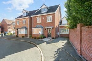 Iona Crescent, Widnes