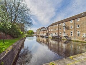 Riverhead, Driffield