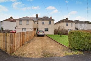 The Crescent, Caerphilly