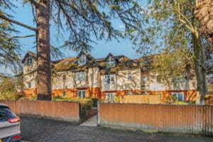 Ormond Avenue, Hampton