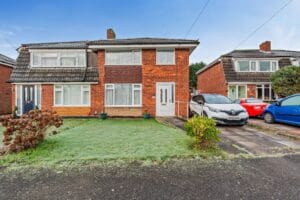 School Walk, Burntwood