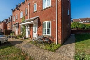 Avro Court, Southampton