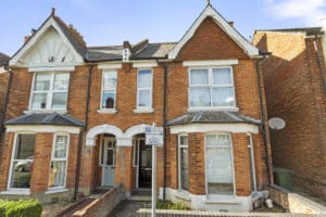 Western Avenue, Ashford