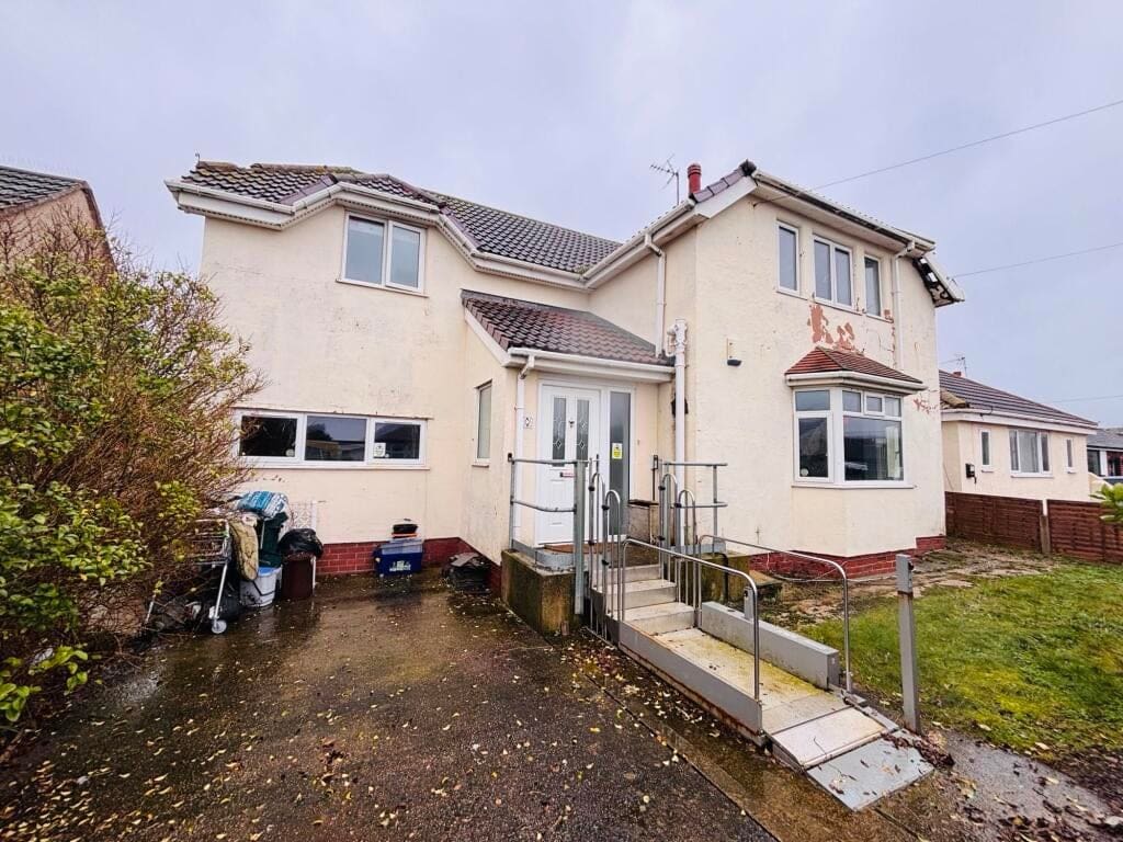Roland Avenue, Rhyl