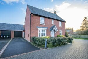 East Lawn Drive, Ashbourne