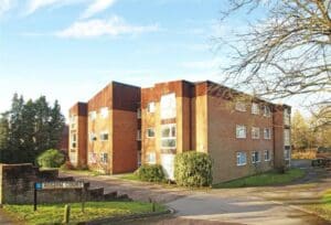 Roslyn Court, Woking