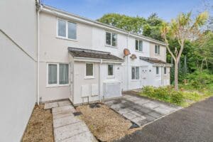 Doubletrees Court, Par