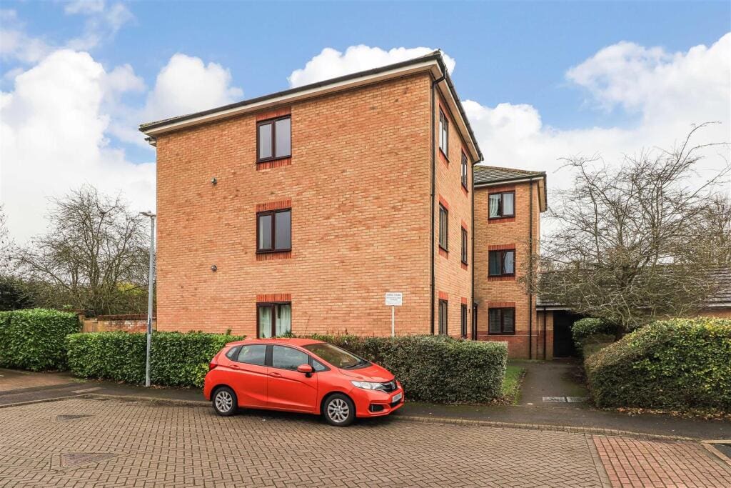 Loris Court, Cambridge