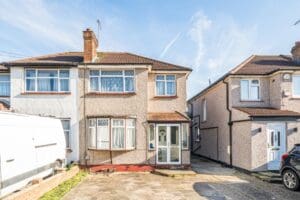 Leven Way, Hayes