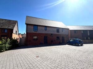 Holmer House Close, Holmer