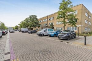 North Tenth Street, Milton Keynes
