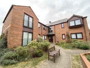 Saddlers Walk,, Kings Langley,