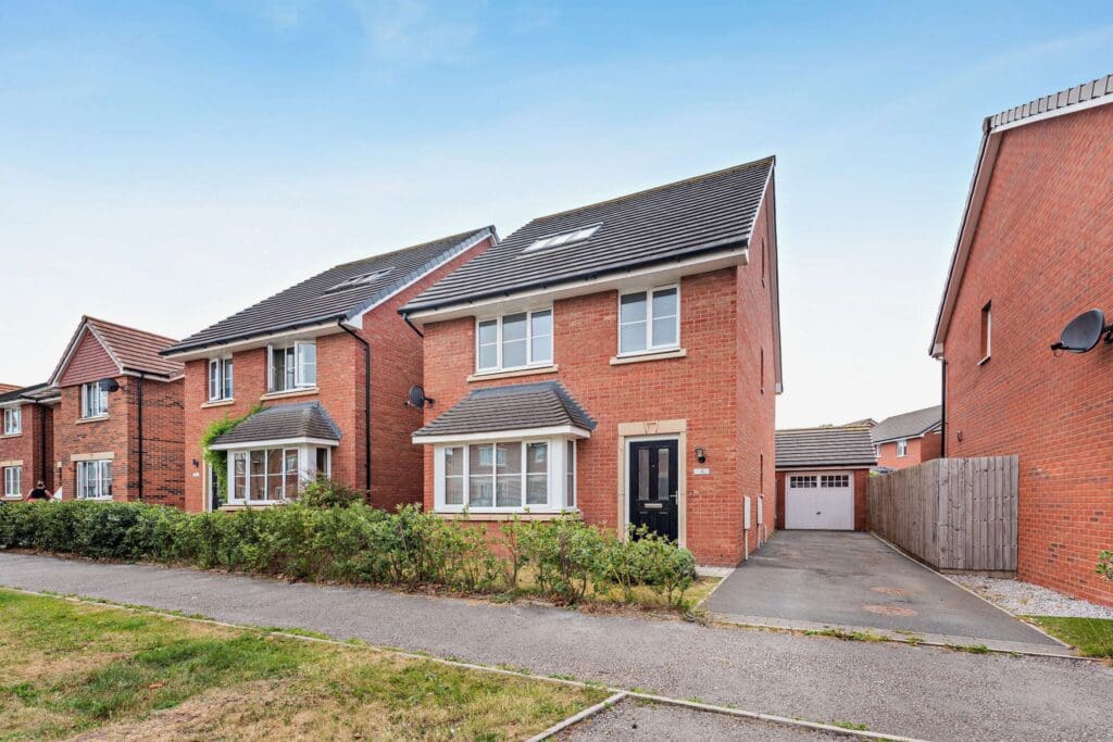Roften Way, Ellesmere Port