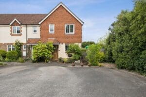 Oakes Court, Hungerford