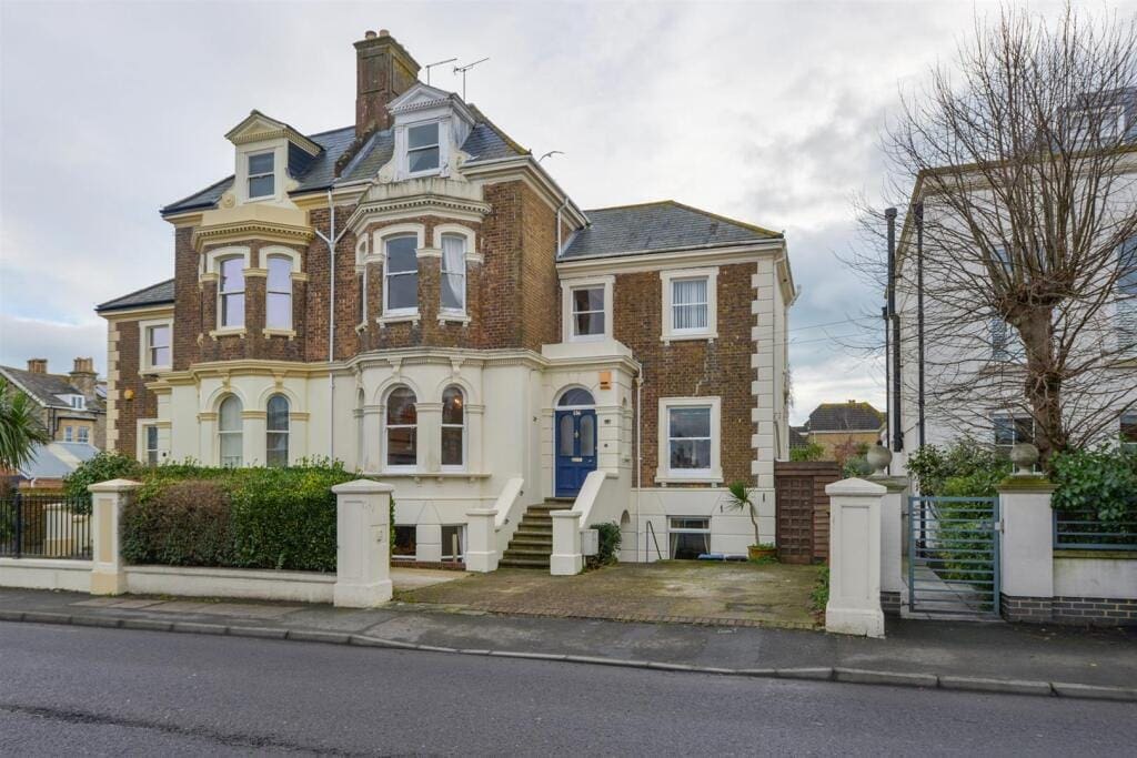 Dover Road, Deal
