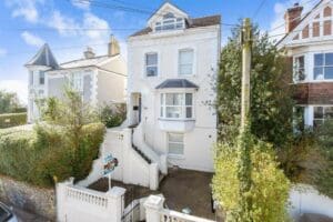 Grovehill Road, Redhill