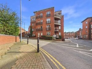 Moreton Place, Worcester
