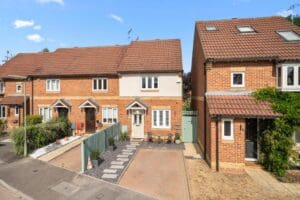 Mays Close, Weybridge