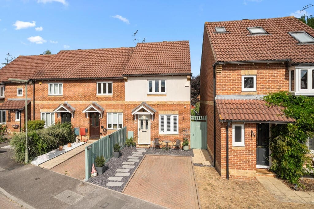 Mays Close, Weybridge